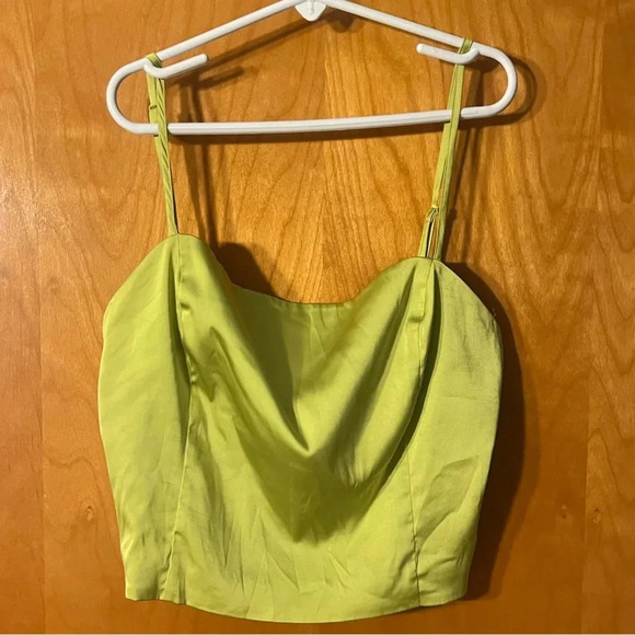 Aritzia Sunday Best Top - Picture 1 of 4